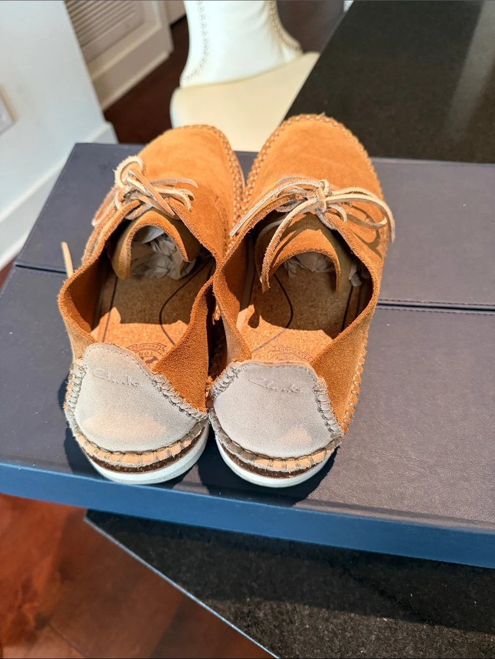 Clarks Men’s Suede Chukka Boots in Tan